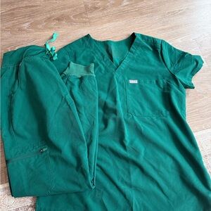 Figs teal women’s scrub set